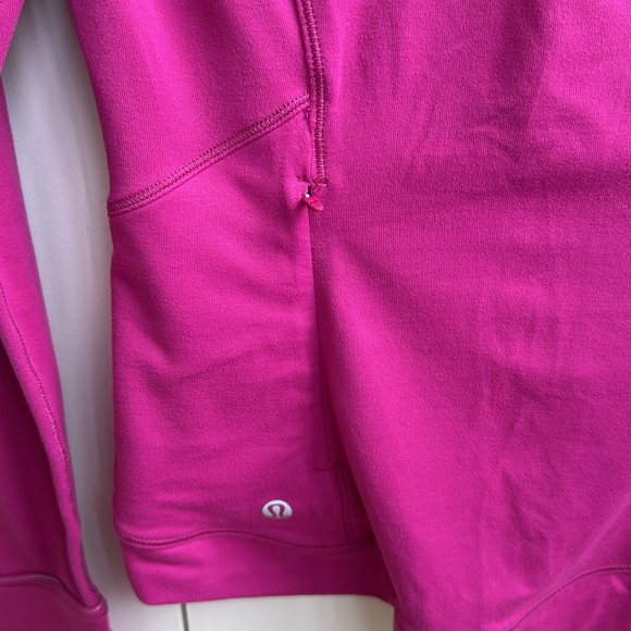 Lululemon Close to Crossing along Sleeve Rulu Ripened Raspberry 2 - Picture 9 of 12